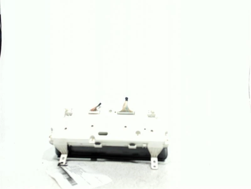 Medidor de velocímetro usado serve: 2005 Toyota Camry cluster MPH 4 cilindros LE branco n - Imagem 2 de 4