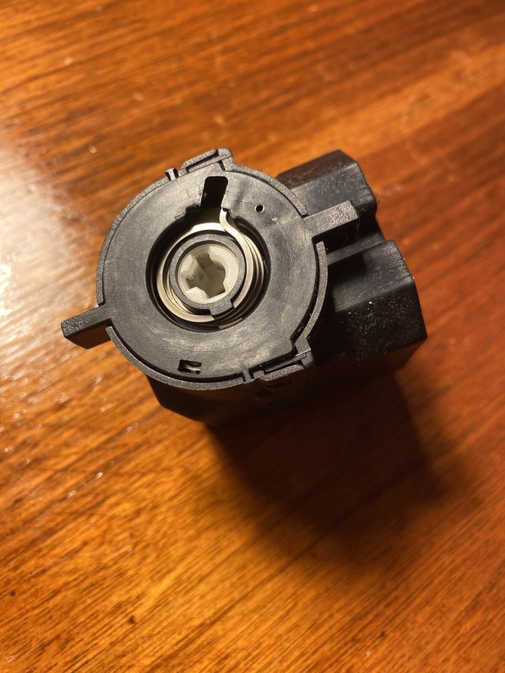 BMW E46 E39 Ignition Switch 6901961 OEM 9710 E38 E83 E53 E86 Z4 X5 X3