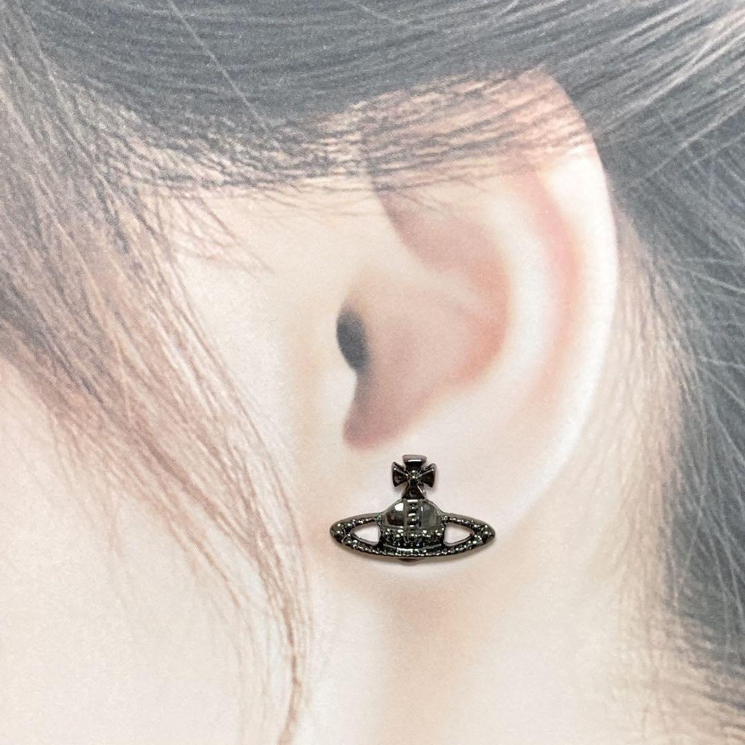 Vivienne Westwood Earrings Pierce Orb Gunmetal 1.7cm w Vivienne Westwood Earrings Pierce Orb Gunmetal 1.7cm w