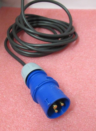 12 Way Vertical PDU UK Socket 16A IEC 60309 Plug Switched 3M - P/N V13/12 - Picture 5 of 8