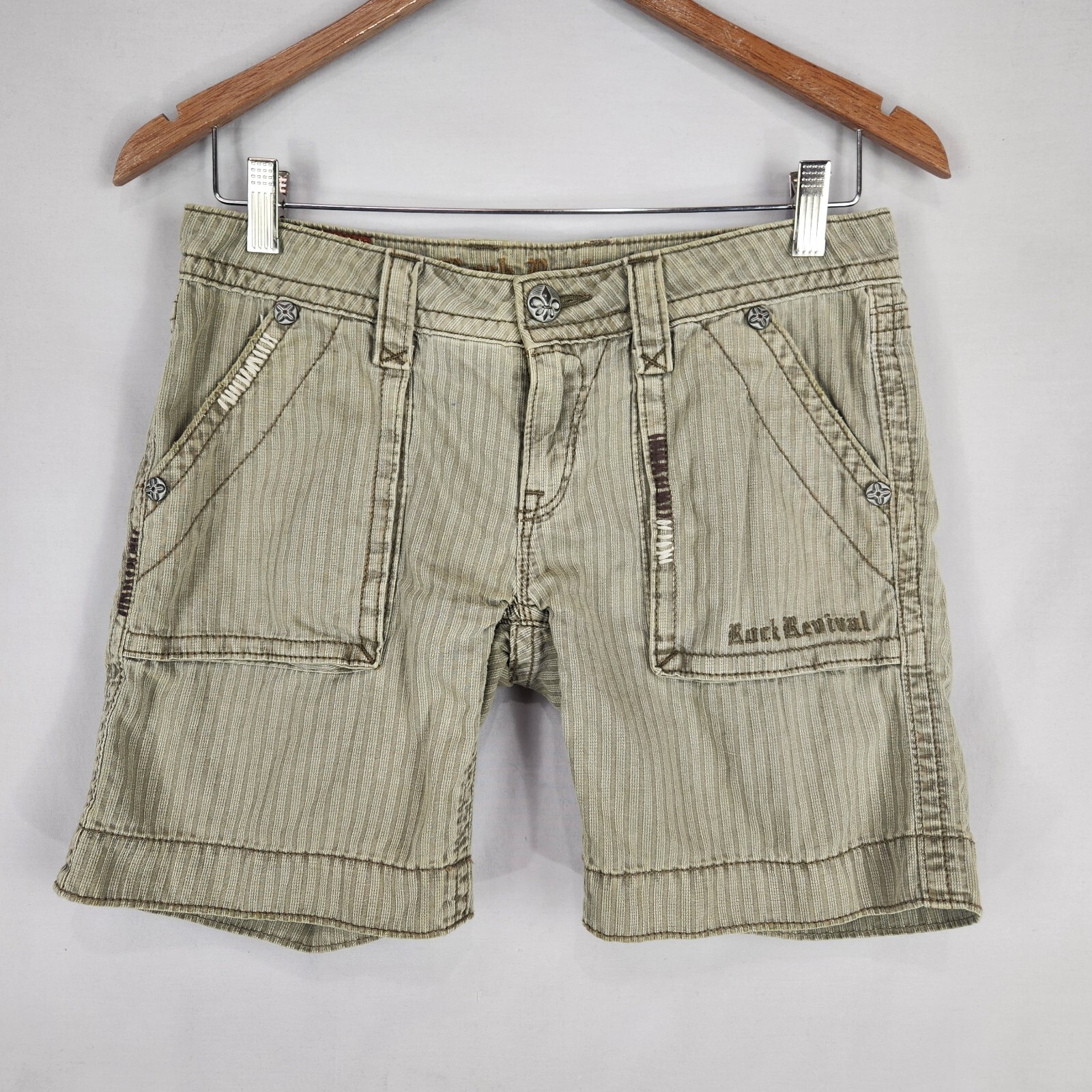 Rock Revival Buckle Sage Cargo Shorts Women's Size 27 Logo Flap