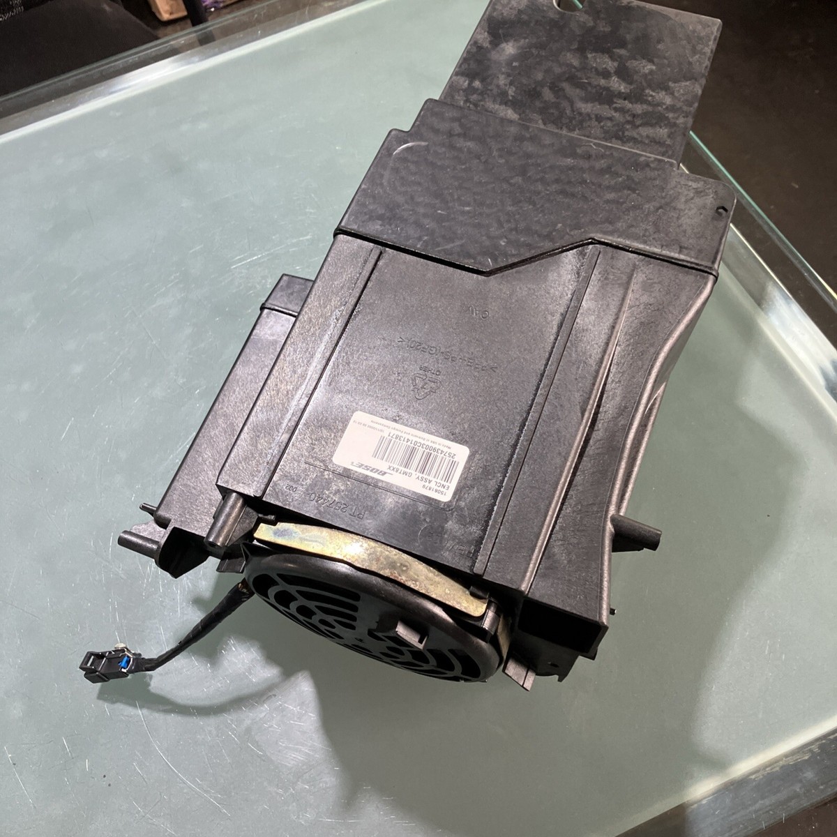 2003-06 Chevy Silverado/GMC Sierra Center Console Subwoofer Box