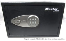 MASTER LOCK HOME Steel SAFE Combination & w/ Keys 17" x 14" x 10.75" Black
