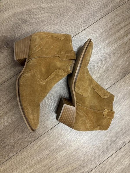 Women Gino Rossi Heels Beige Suede 36.5