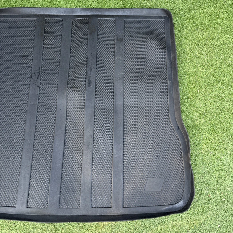 Alfombrilla de carga negra para maletero A6 S6 Avant Allroad Quattro 1998-2005 OEM para todo tipo de clima Foto 3 de 3