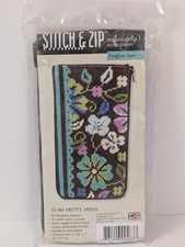 Alice Peterson Co. Stitch  Zip Needlepoint Eyeglass Case Kit SZ4863 Posies