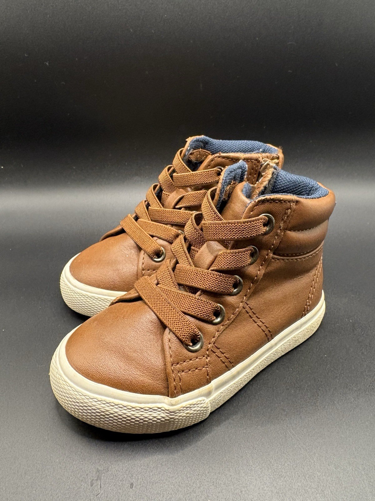 Cat & Jack size 5 Toddler Boy Shoe