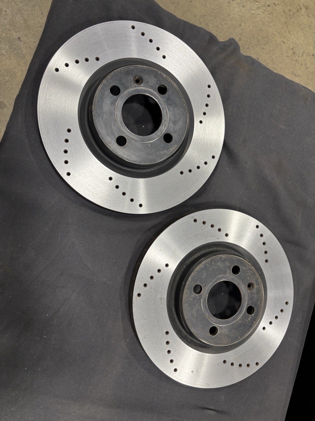 2005-2011 Lotus Elise Exige OEM Front Rotors D117J0031F Fresh Machine Cut