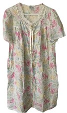 Sz M Character Brand Summer Short Sleeve Duster Seersucker Pastel Floral Robe