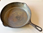ANTIQUE SLANT ERIE SERIES GRISWOLD #8 CAST IRON SKILLET~704 N~HEAT RING