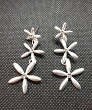 Matte Silver Three Flowers w/ Small Rhinestone Dangle Earrings