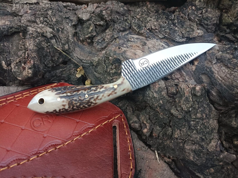 CUCHILLO PELADOR VAQUERO CAZA PERSONALIZADO FORJADO A MANO CON MANGO Y FUNDA CIERVO/CUERNO Foto 3 de 4