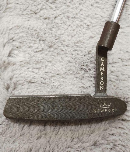 SCOTTY CAMERON THE ART OF PUTTING NEWPORT Oilcan 33in Putter RH With H/C - Picture 2 of 10