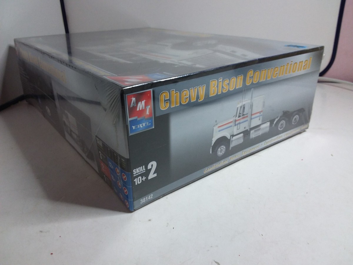Maquette De Tracteur AMT/MPC AMT1390 - 1/25 Chevrolet Bison