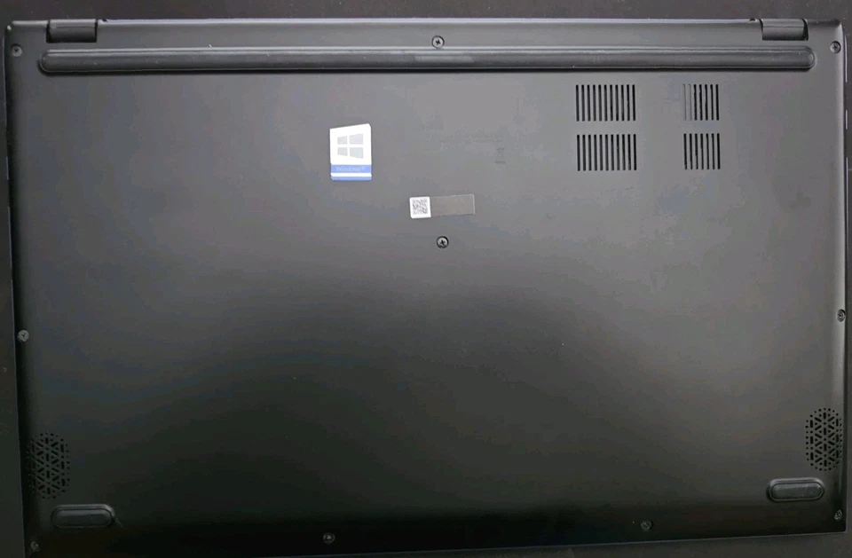 ASUS VivoBook 15.6" FHD AMD R5-3500U, 8 GB DDR4, 128 GB SSD + 1 TB HDD - Image 2 of 4