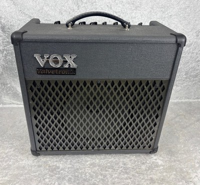 Vox Valvetronix AD15VT-XL guitar combo amp