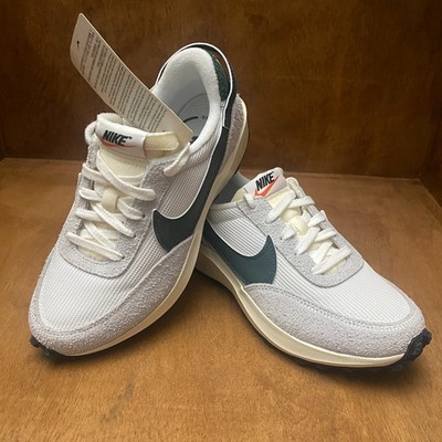 Nike Waffle Debut Retro Shoes Womens 6 White Vintage Green Sneakers DX2931-101