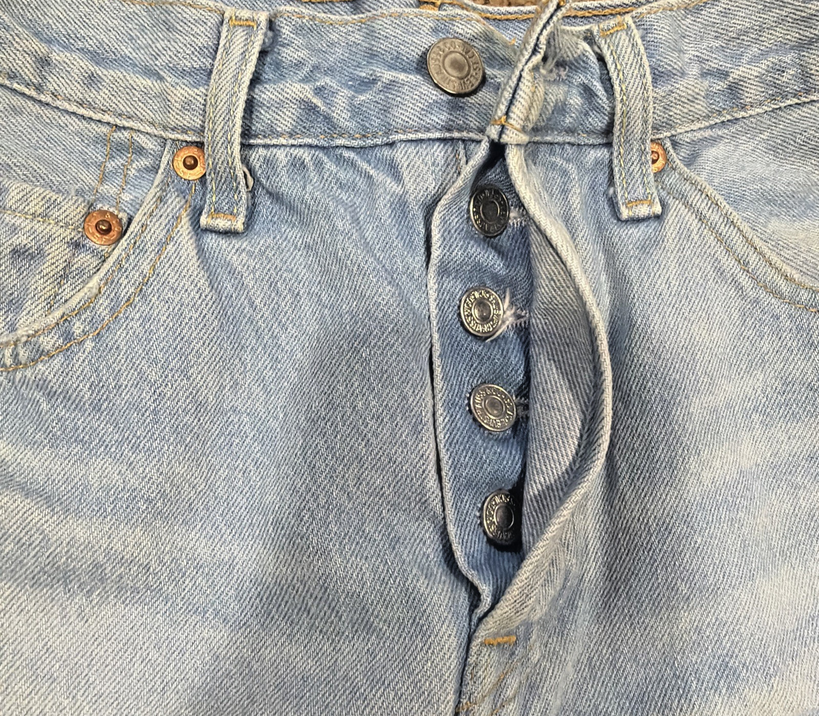 Levi's Premium 501 Shorts Women's W26 Light Wash Distressed Cutoff Denim image 2