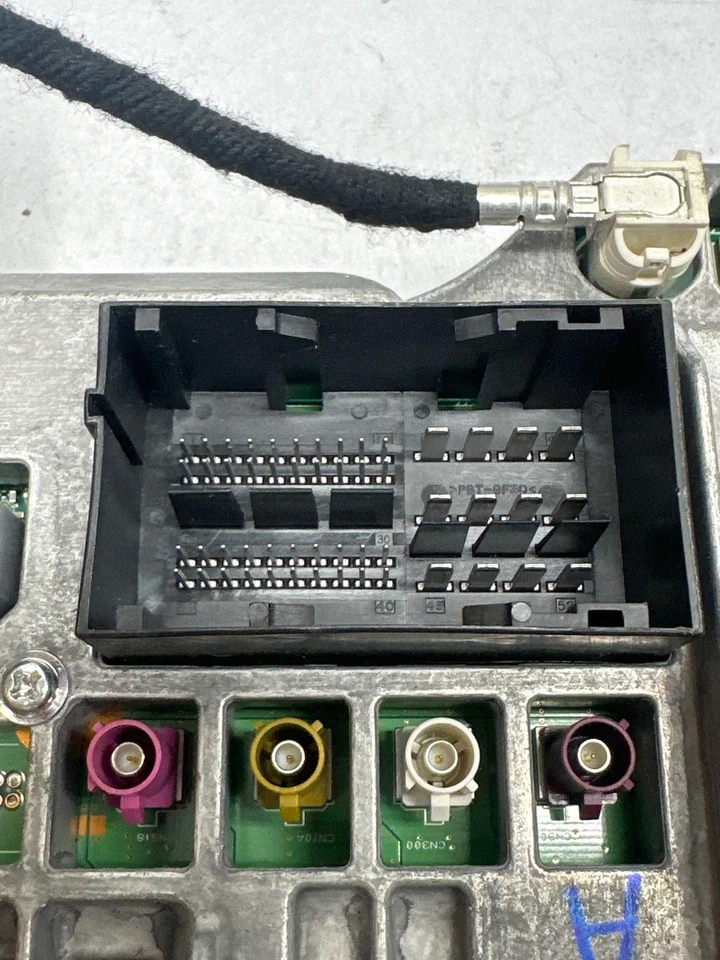 Jeep Grand Cherokee radio am fm 21 22 unidad receptora conjunto de carrocería WK OEM 68520192AF Foto 4 de 4