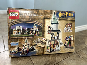 LEGO Harry Potter Hogwarts Castle 4709 (ORIGINAL BOX ) 2001