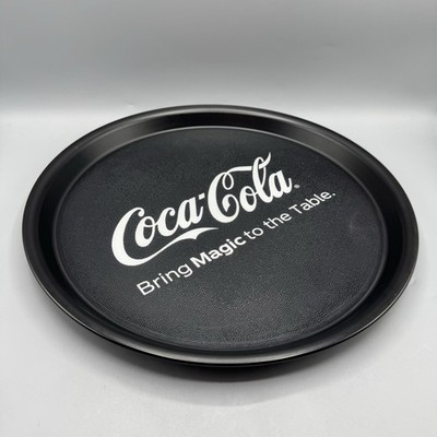 Coca Cola Tablett Bring Magic to the Table Schwarz 37cm Kellner Wie Neu  
