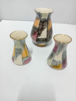 Trio westdeutscher abstrakter Vasen Mid Century gemarkt auf Sockel, tolle Farben