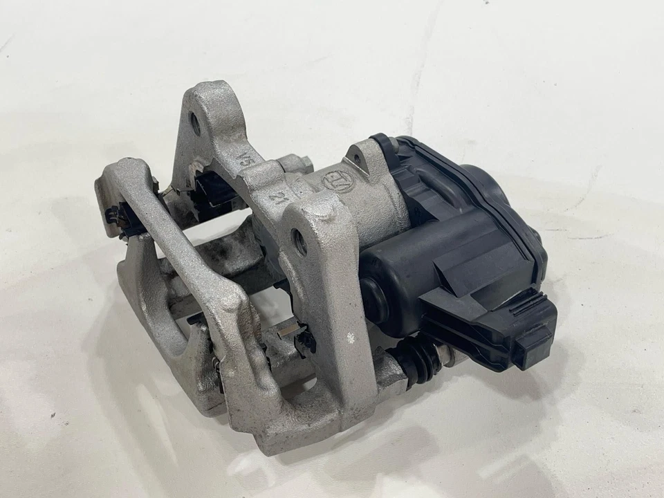 FITS 2022 - 2024 JEEP GRAND CHEROKEE 3.6L Rear LH Driver Brake Caliper OEM - Image 2 of 4