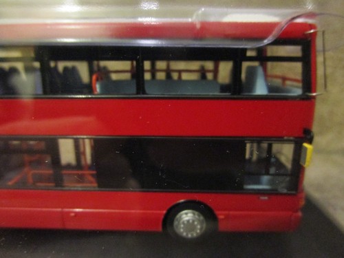UKBUS 0078 NORTHCORD MBC SCANIA OMNICITY BUS LONDON ALL PLAIN RED - Picture 10 of 12