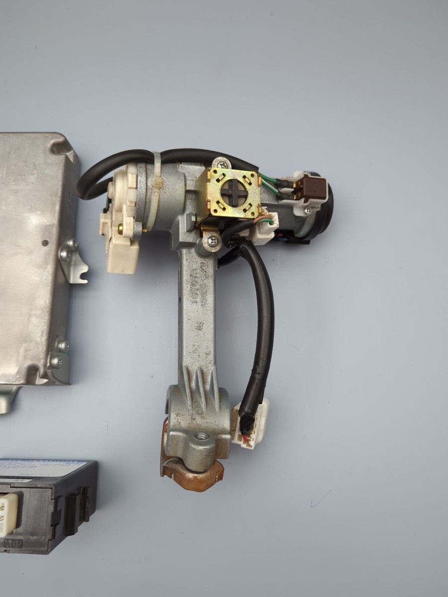 Toyota Hiace D4D Ecu 89661-26790 Ignition Lock Immobilizer Key