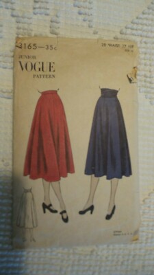 Vintage VOGUE PATTERN #3165 Junior Skirt, Size 15, Waist 28