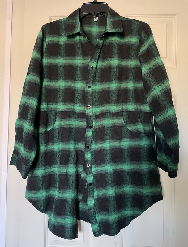 Hotouch Women’s Green/Black Plaid Flannel Collared Button-Up Long Sleeve S