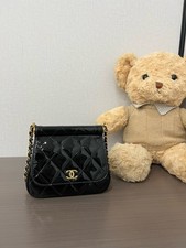 Chanel 22K Flap Chain Bag Patent Calfskin Crossbody Bag Black [Duties Paid]