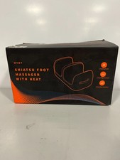 Shiatsu foot massager with heat