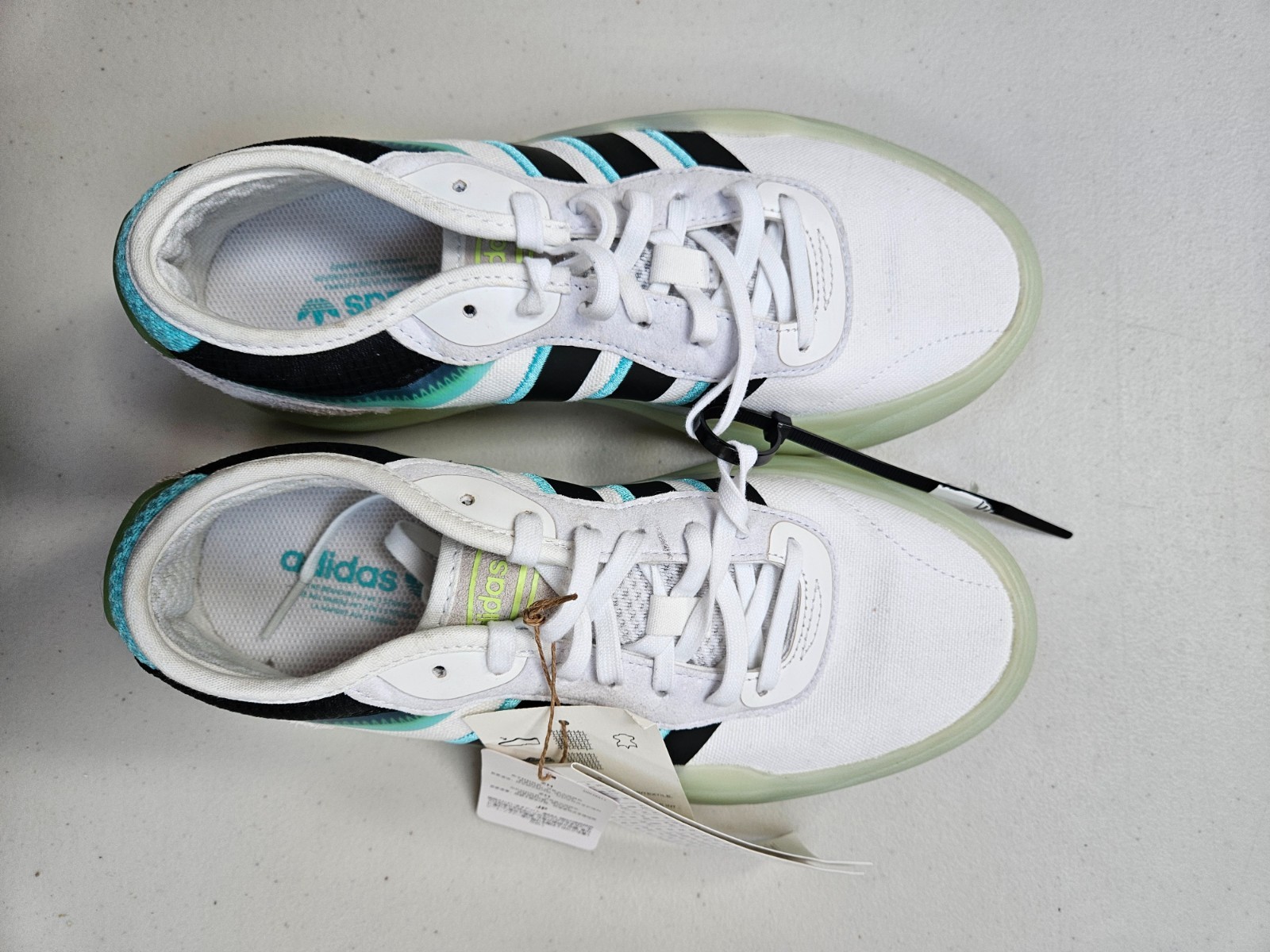 Adidas Cassina PT Trainers UK 5.5 White Aqua Black Gum Sole – Ex Display image 2