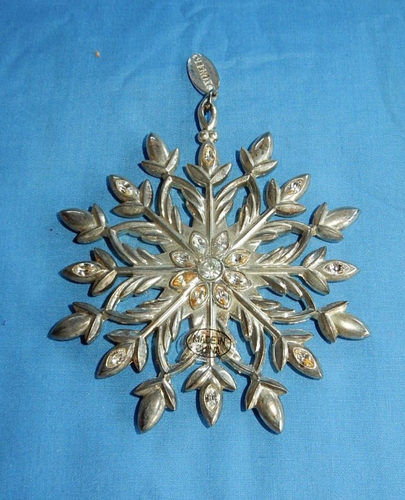 Lenox 2011 Snow Majesty adorno de Navidad copo de nieve plateado con joyas - Imagen 3 de 4