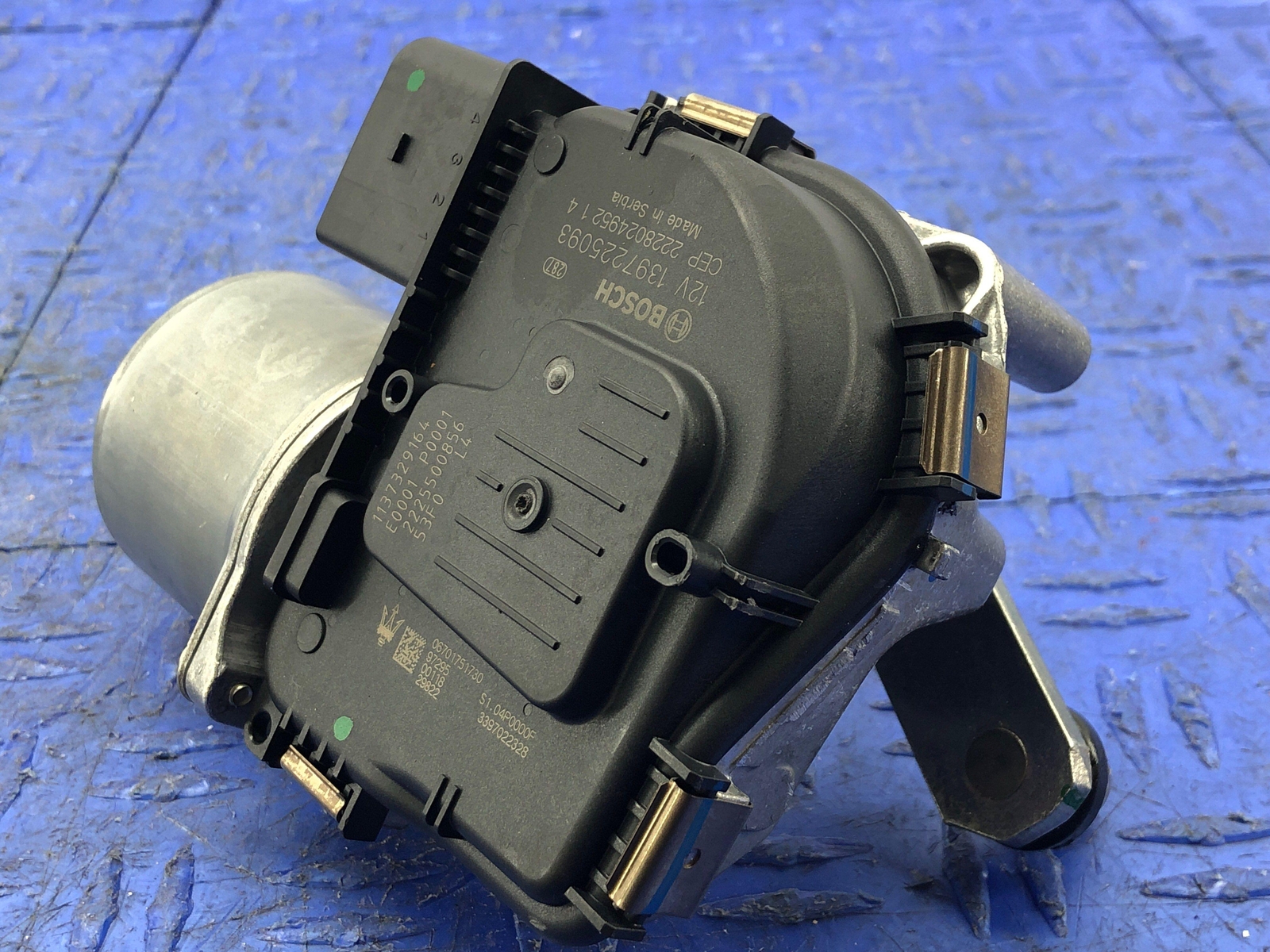 2023 MASERATI GRECALE FRONT WINDSHIELD WIPER MOTOR 670175173 OEM