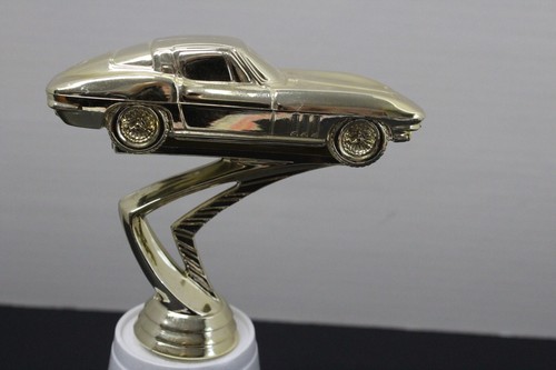 Corvette Sting Ray Trophy Topper - 第 3/5 張圖片