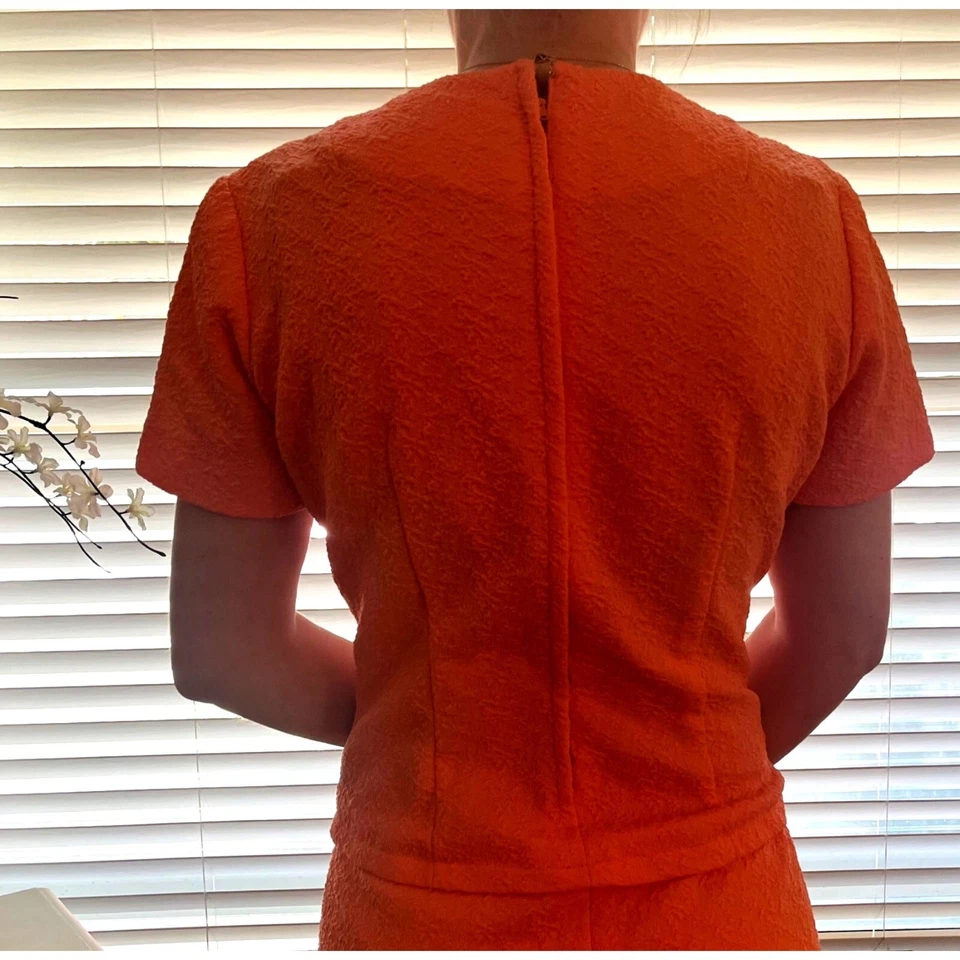 American Vintage 1960s Peach Textured Polyester Drop Waist Dress Size MED Ladies - Image 4 of 4