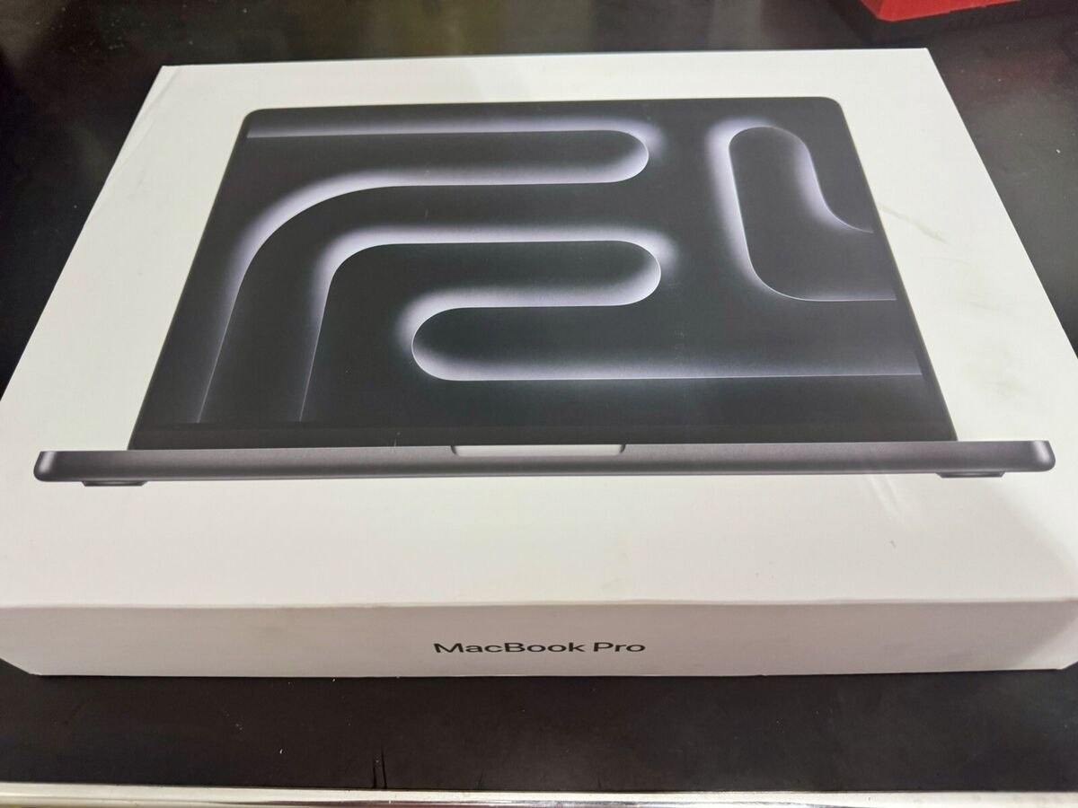 Apple MacBook Pro 14 Apple MacBook Pro 14