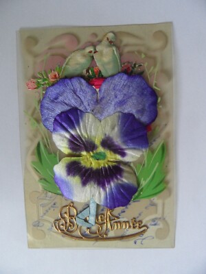 Französische Grüße: Bon Annee, Applikation Zelluloid Vögel & Blume. Kein Stempel.