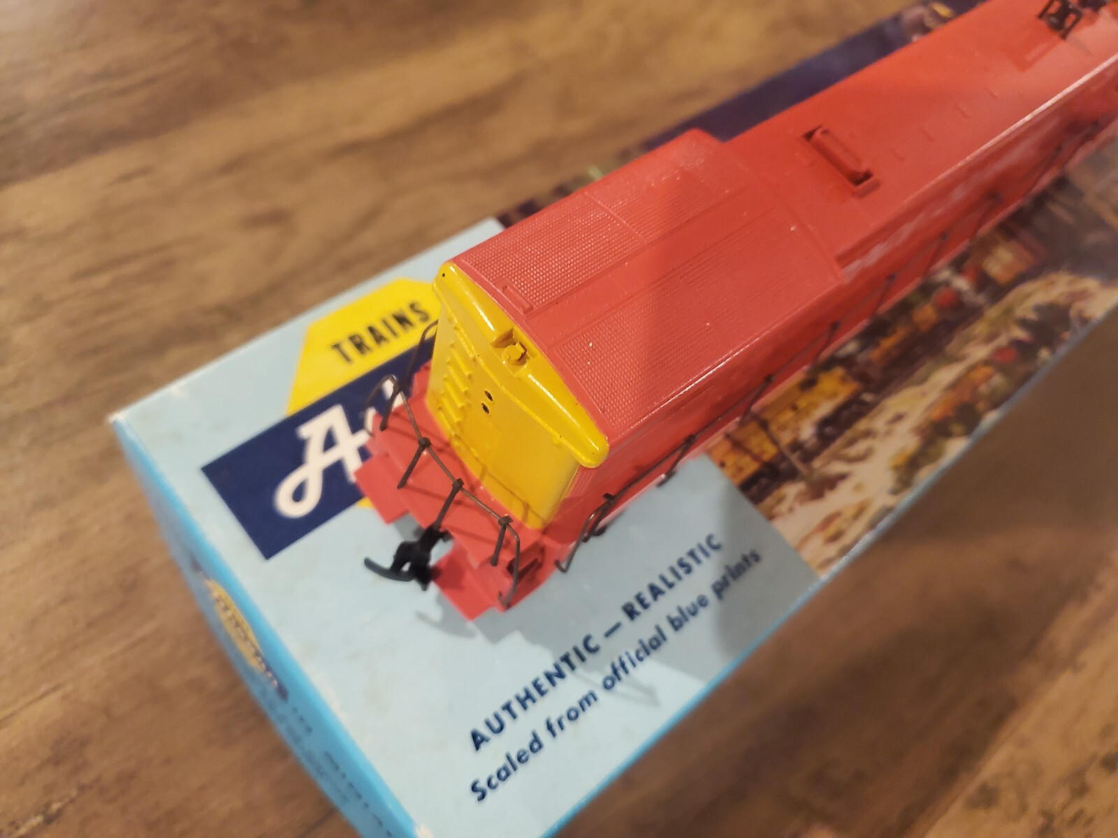 2 Rock Island HO Train Engines eBay