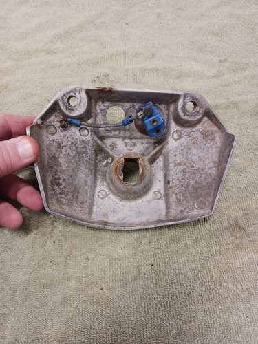 STOCK HARLEY IRONHEAD SHOVELHEAD HEADLIGHT VISOR/MOUNT FOR 1971-1973 FX XL - Picture 7 of 10
