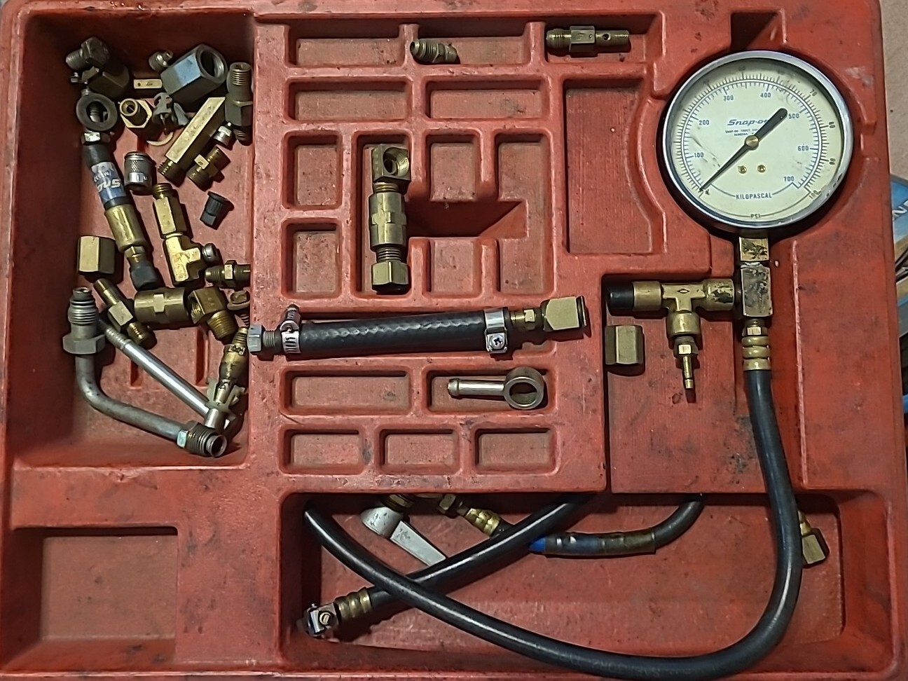 Snap On Fuel Pressure Gauge PB51a eBay