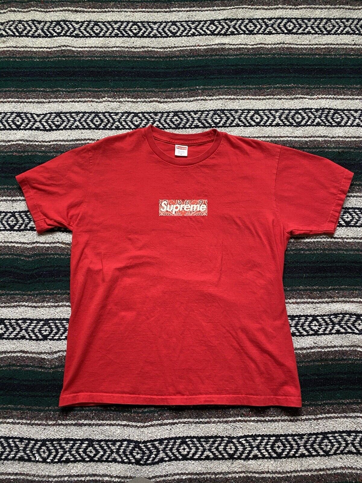 logo supreme shirt red