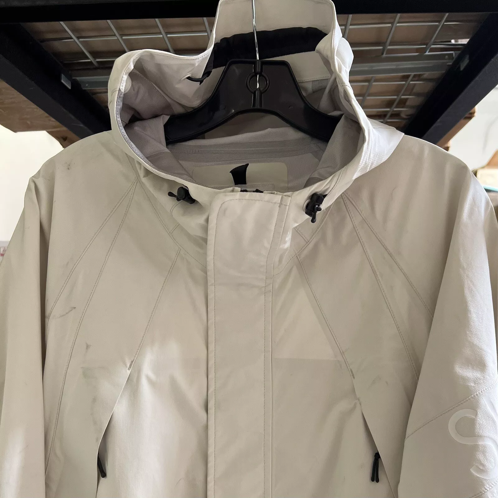 Veste en couture ruban adhésif SUPREME Apex blanche taille M triple couche moyenne étanche SS16