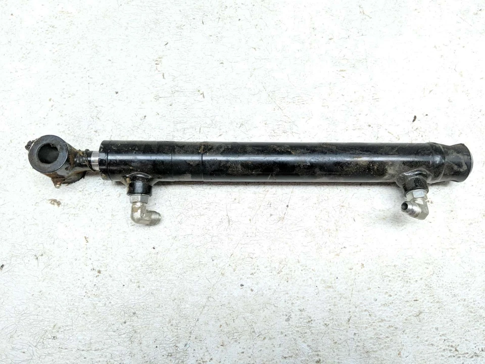 Conjunto de cilindro elevador de cama utilitaria hidráulica Kubota RTV X900 14-21 Foto 3 de 4