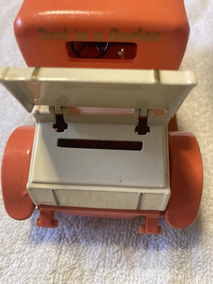 Liberty Classics Inc Diecast 1916 Studebaker Bank - Image 4 of 4