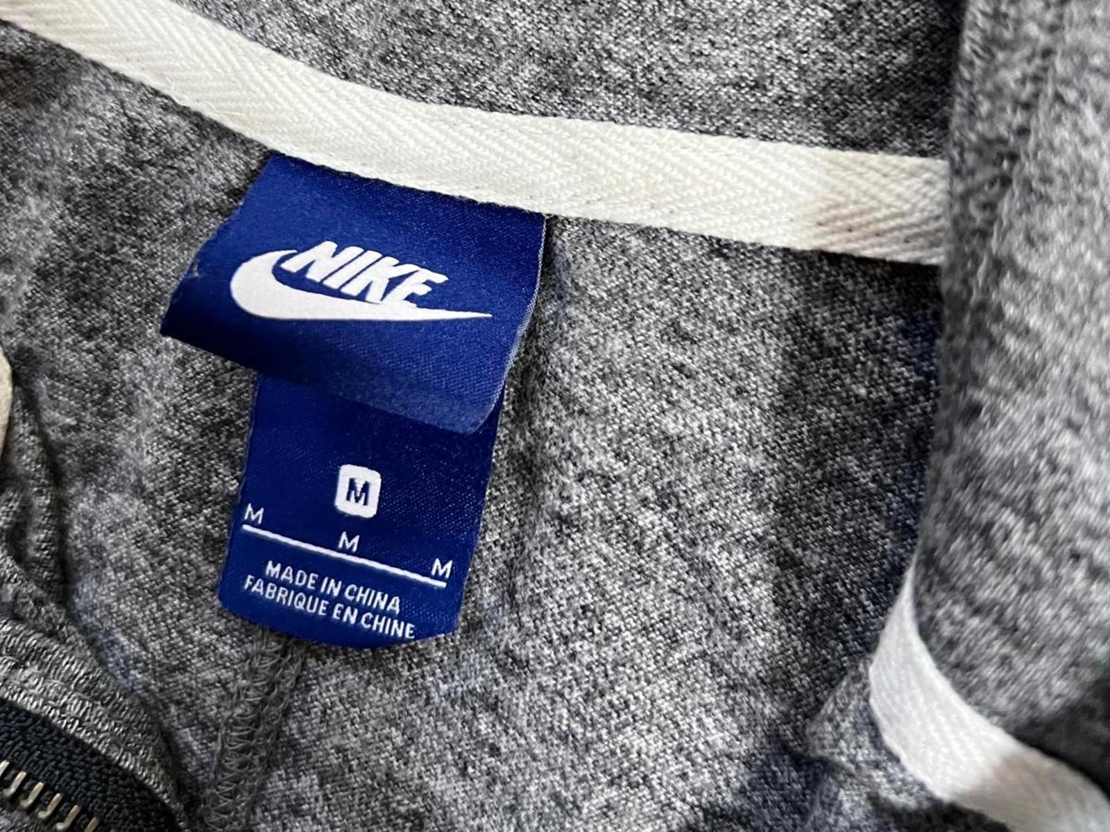 SACAI X NIKE Nike Felpa con cappuccio e zip da donna Grigio con logo grande