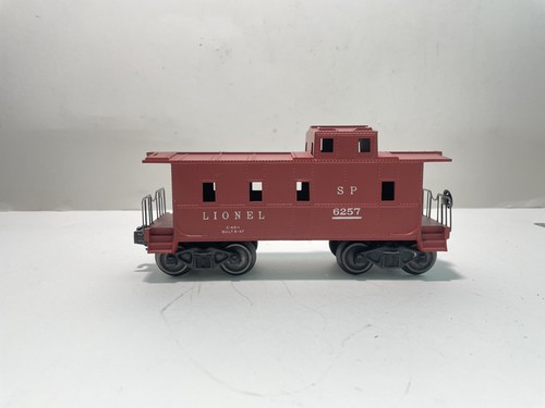Lionel Trains O Scale Model Train Post War SP Caboose No 6257 Excellent - Picture 1 of 10