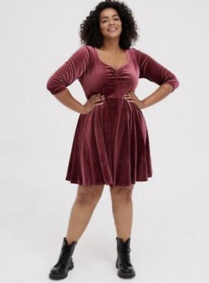 Torrid Mini Skater Dress Plus Size 4X Burgundy Velvet Pockets 3/4